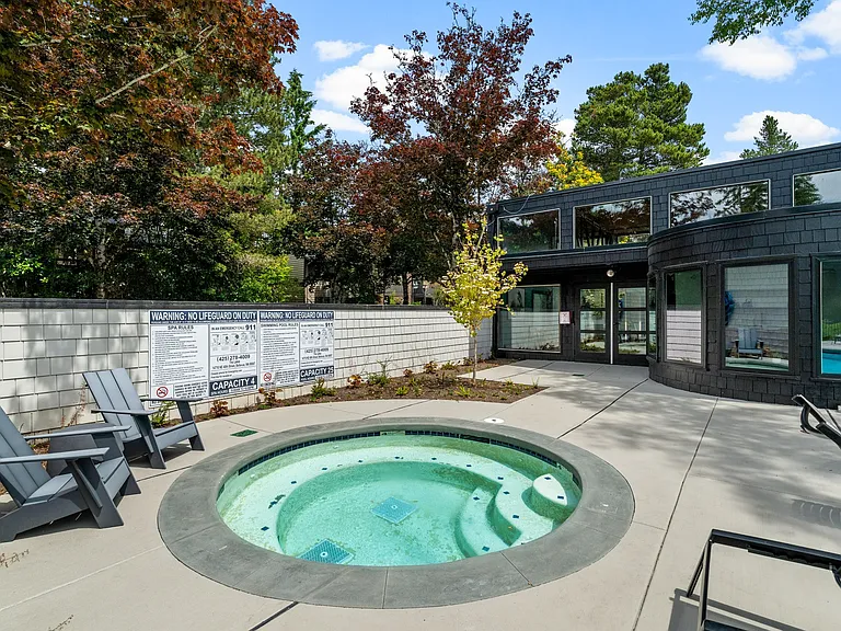 Outdoor Spa at The Lakes Apartments in Bellevue, WA 98007
