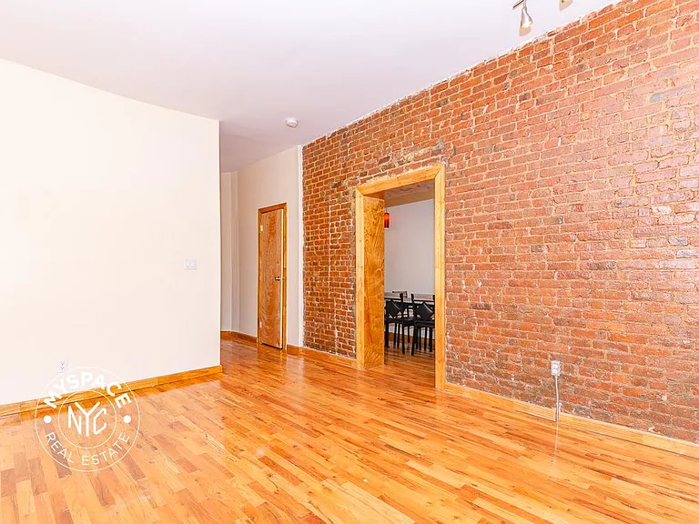 126 Graham Ave #3B — Photo 5