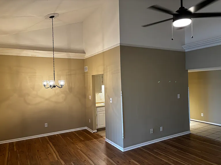 750 Shaker Dr #103 — Photo 4