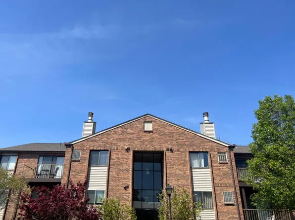 5977 Meadowcreek Dr, Milford, OH 45150