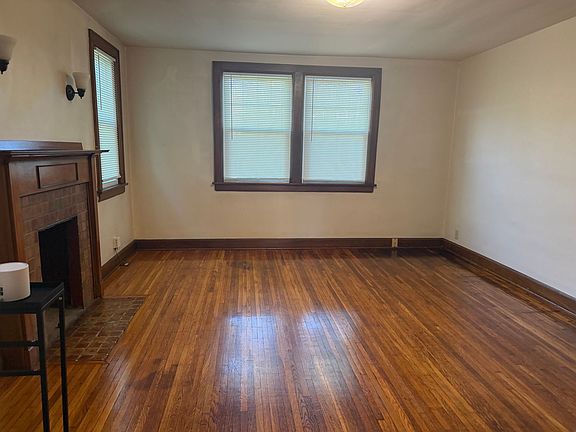 3rd image of 2770 Indianola Ave APT D
