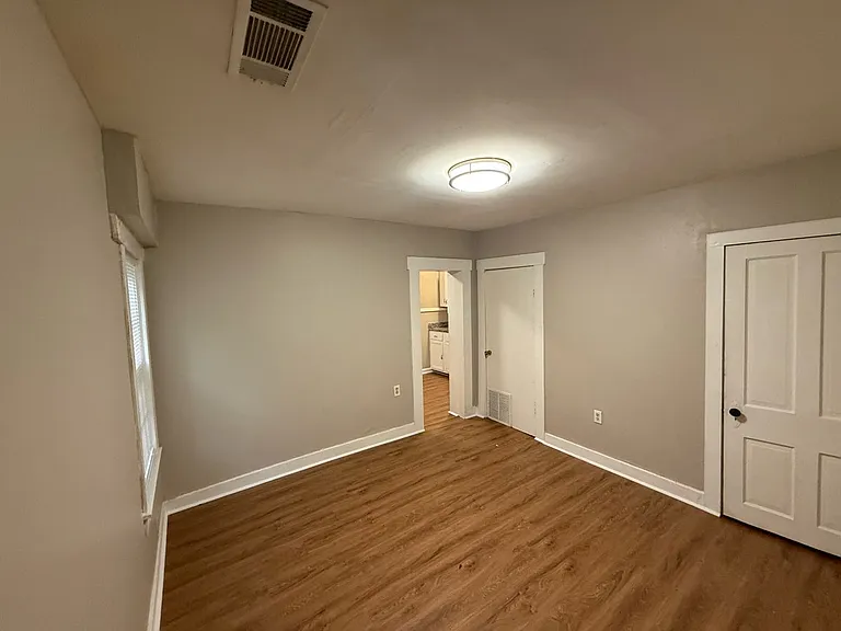 1195 Dorothy Pl #B — Photo 8