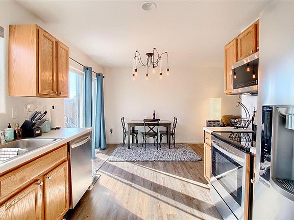 3rd image of 104 23rd Avenue Ct