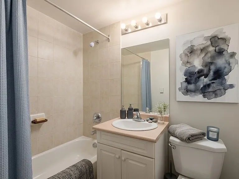 107 Grand Ave — Photo 10