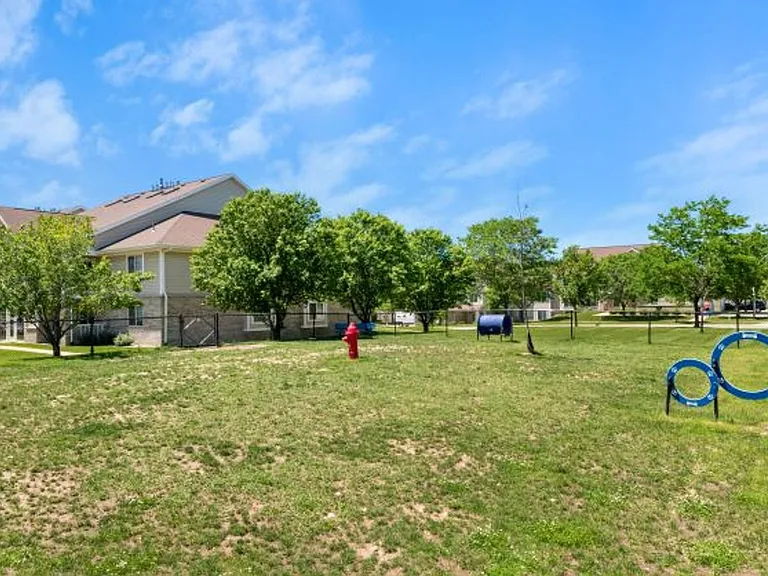 Madison Apartments — Photo 17
