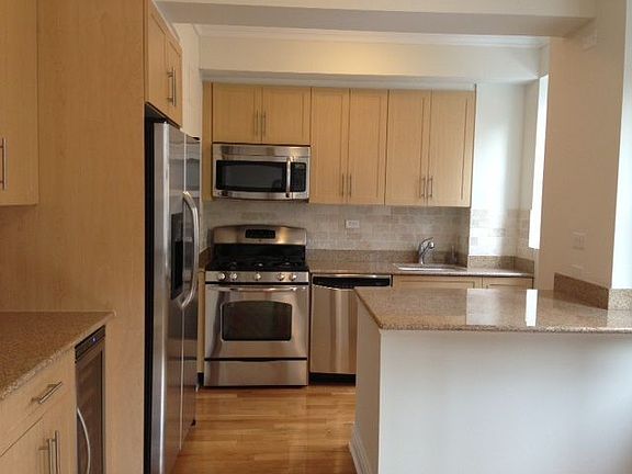 5th image of 20 Park Ave APT 14C