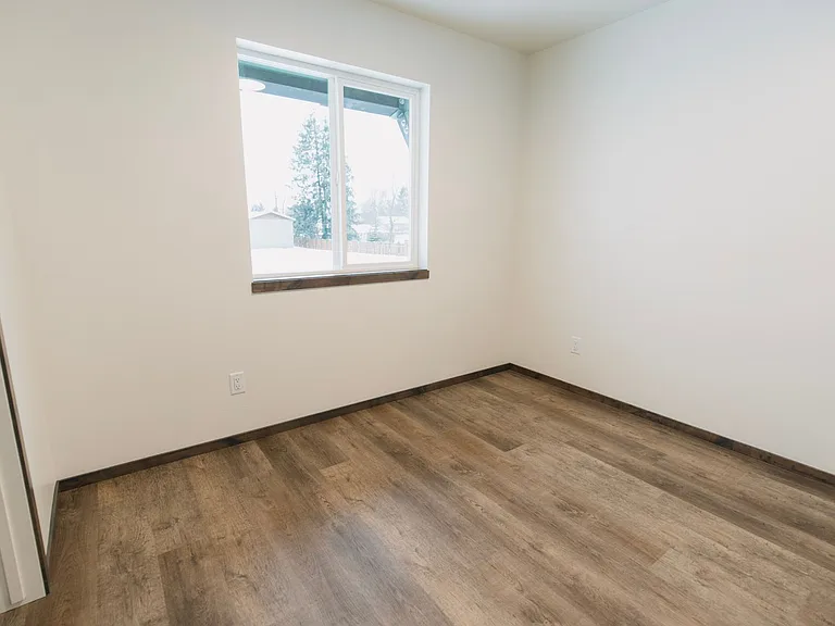 9651 N Buttercup Ln — Photo 8