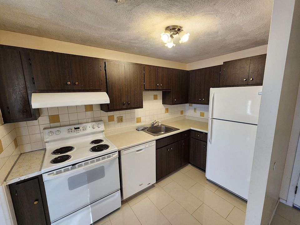 1st image of 410 South St #6
