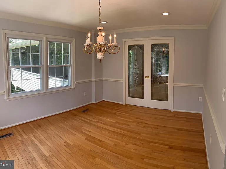 1614 Charnita Ct — Photo 11