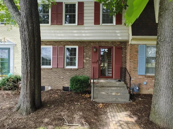 107 Yorkshire Ct, Blacksburg, VA 24060