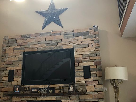 Stone wall electric fireplac