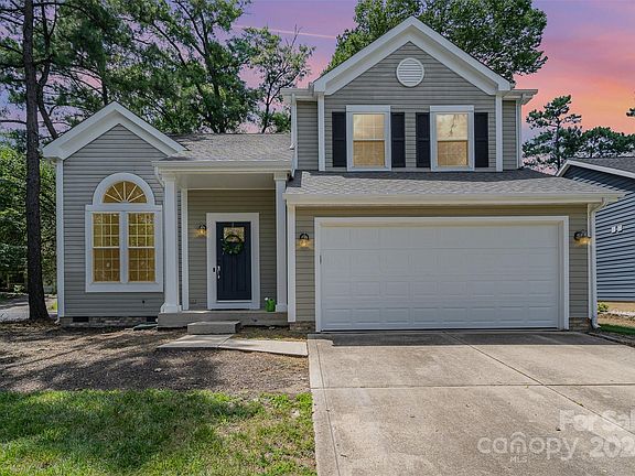 2nd image of 3601 Broad Oak Dr