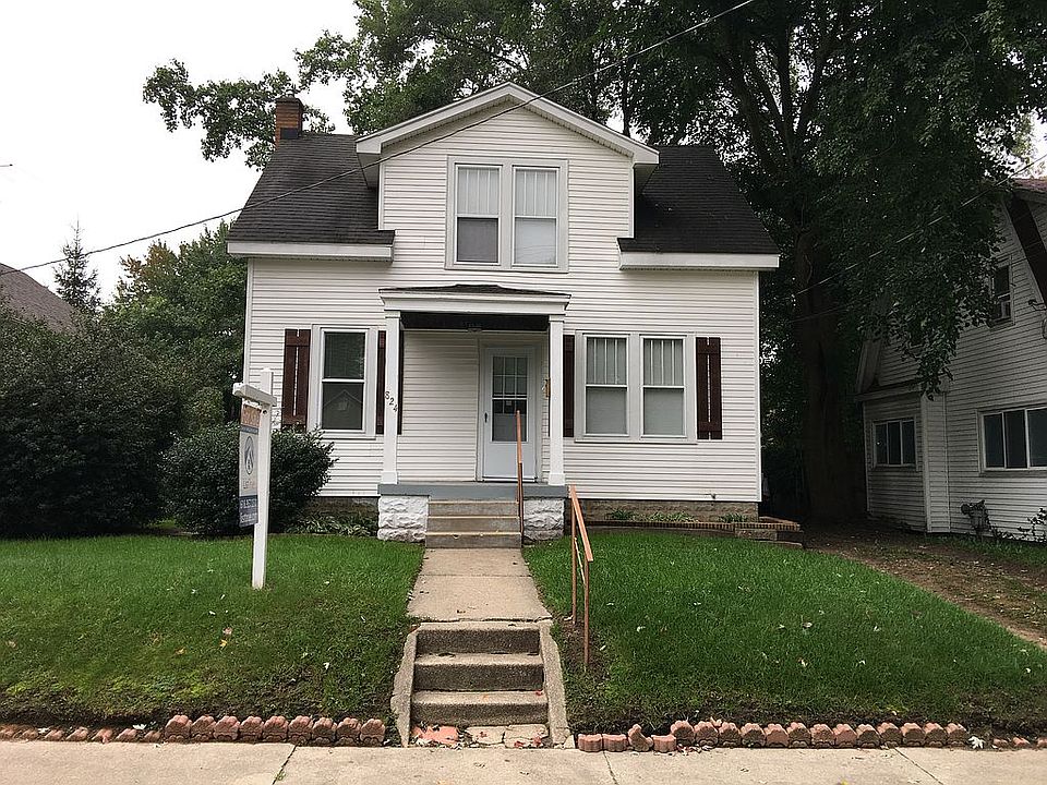 1st image of 824 Joslin St SE