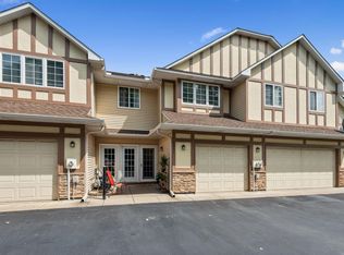 4071 Meadowlark Curv, Eagan, MN 55122