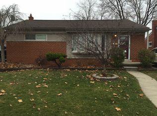 13281 Peach St, Southgate, MI 48195