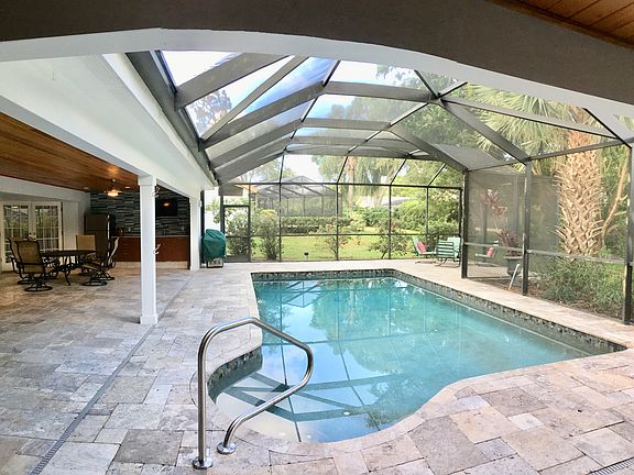 2nd image of 2654 Cobblestone Dr