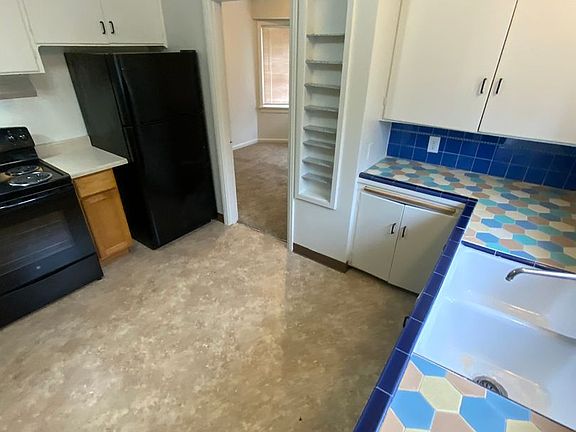 5th image of 6302 93rd St SW