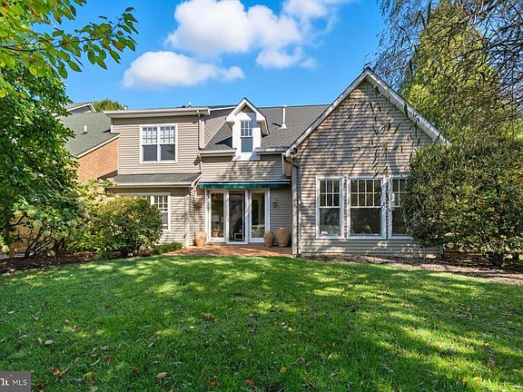 5th image of 28933 Jasper Ln