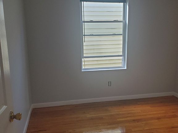 2nd image of 202 Union St #3