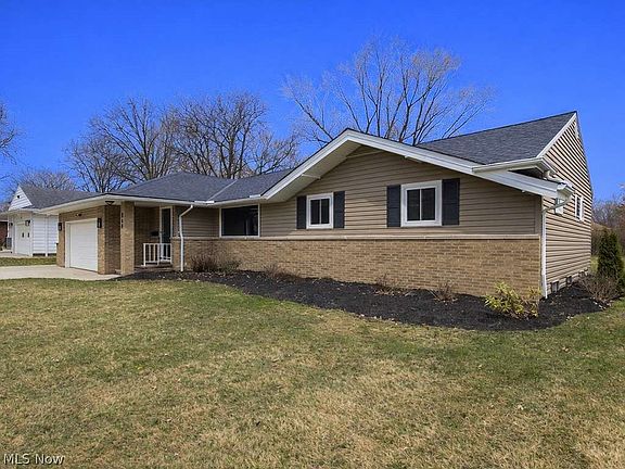 2nd image of 848 Stanwell Dr