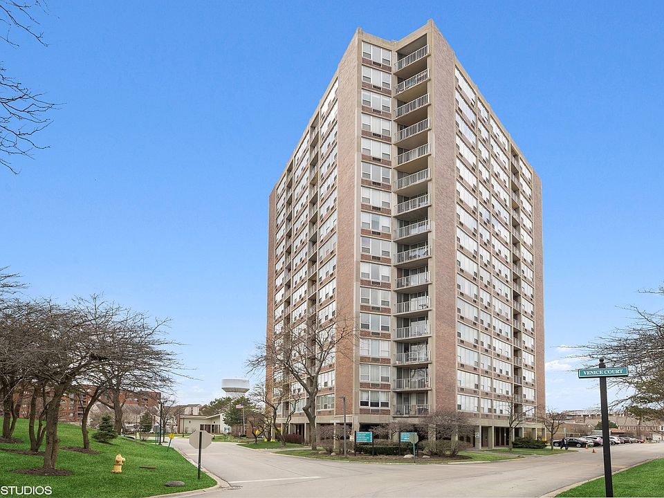 1st image of 3925 Triumvera Dr APT 15E