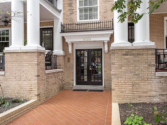 3rd image of 3029 Monument Ave #U5