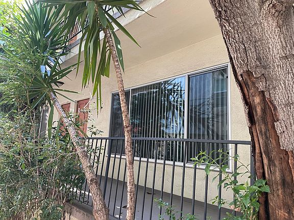5th image of 1407 N Alta Vista Blvd #4