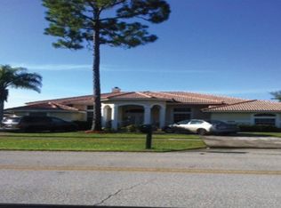 13818 Paddock Dr, Wellington, FL 33414