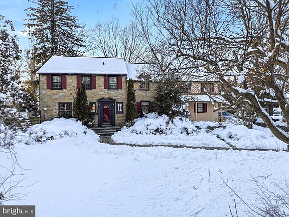 2nd image of 416 Rices Mill Rd