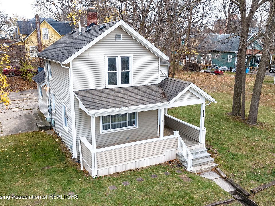 1st image of 428 Dorrance Pl
