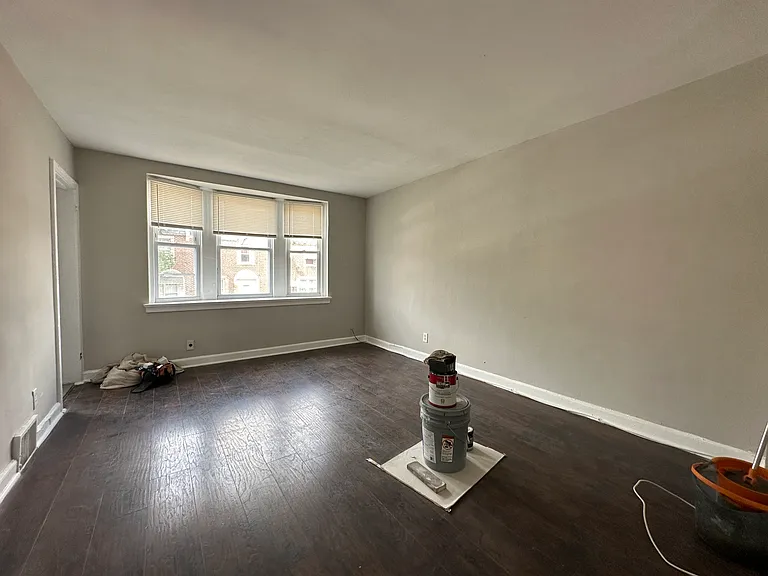 1422 Greeby St #1 — Photo 9