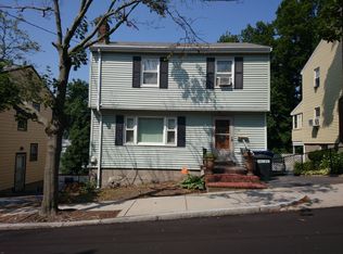 18 Manor St, Dorchester, MA 02122
