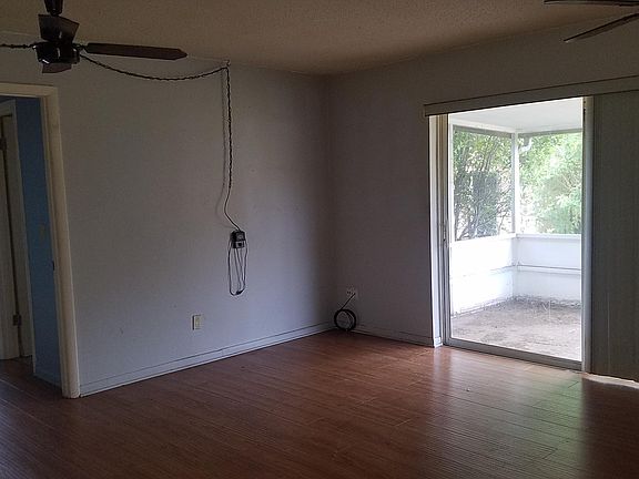 4th image of 565 Key Largo Dr S