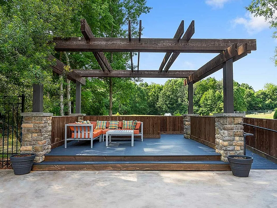 Outdoor Patio Lounge