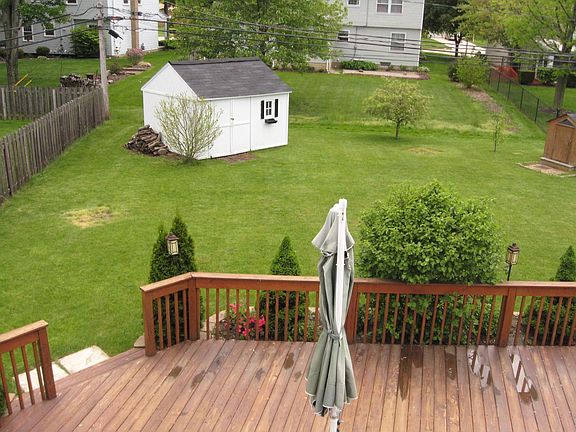 Large park-like yard 59 x 161