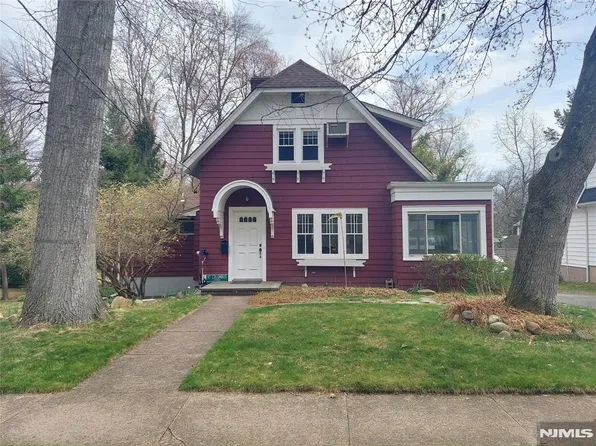 97 Columbus Ave, Closter, NJ 07624