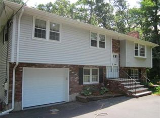 56 Mountain Rd, Burlington, MA 01803