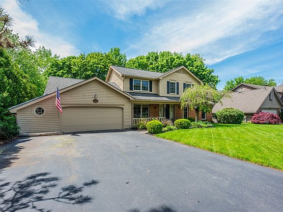 3rd image of 121 Berchman Dr