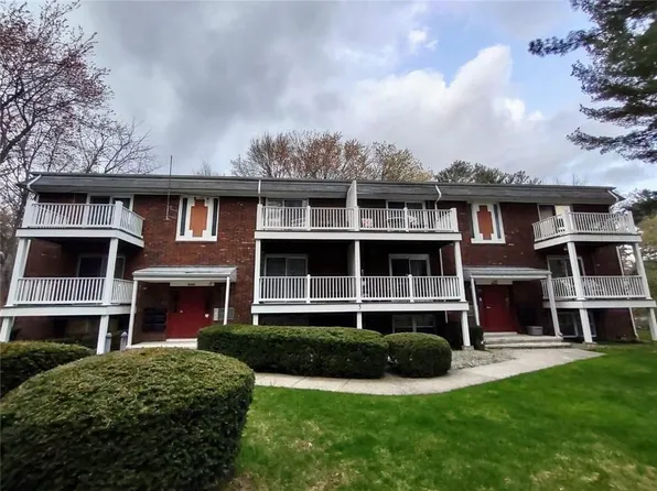 5 Stonehenge Dr Unit 138, Greenville, RI 02828
