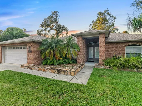 928 George Hecker Dr, South Daytona, FL 32119