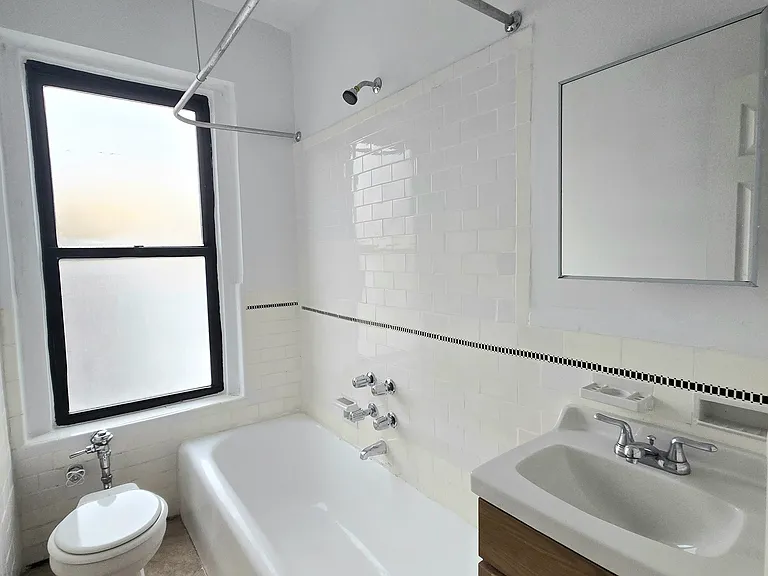 3165 Decatur Ave #9C — Photo 6