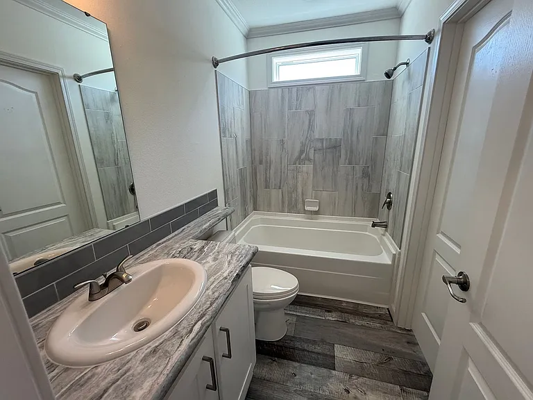 112 Paradise Dr — Photo 11