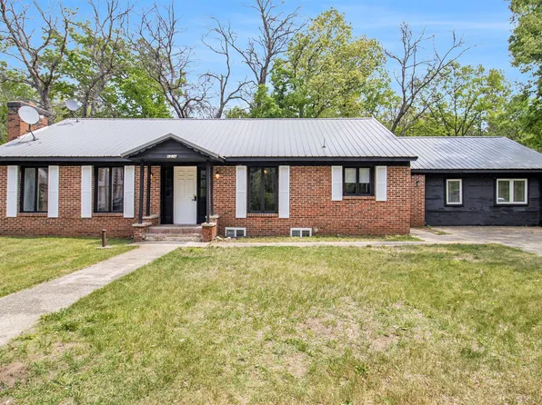 6236 Arbutus Dr, Idlewild, MI 49642