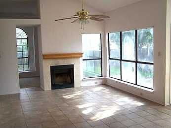 4th image of 6309 Mercedes Dr