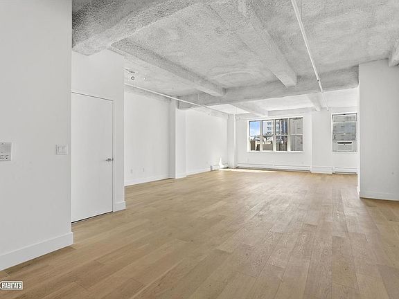 3rd image of 275 Park Ave APT 2U