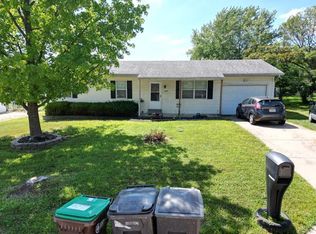 1024 Trojan Dr, Troy, MO 63379