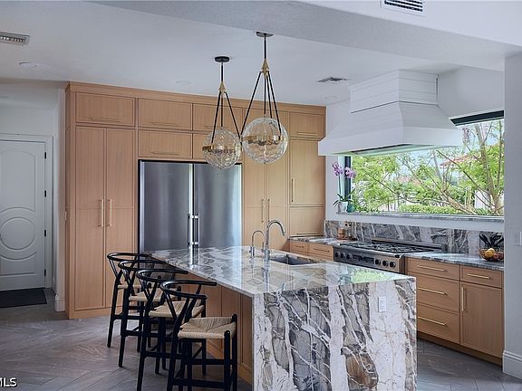 4th image of 6921 Lake Devonwood Dr