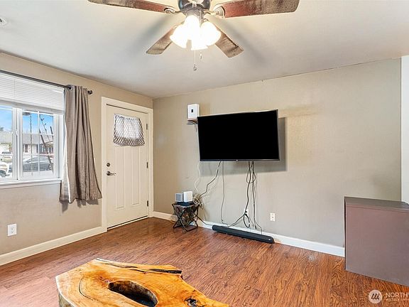 2nd image of 510 Brown Street SE