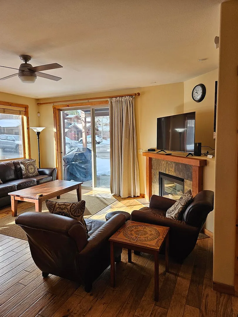 Two Bedroom Ski Lease in the Boulders — Photo 2