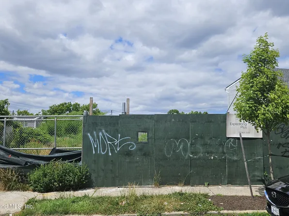 107 Brielle Ave, Staten Island, NY 10314